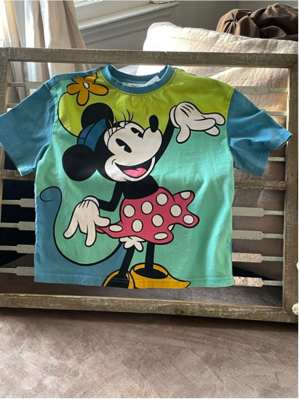 Disney Parks Retro Minnie Mouse Color Block Crop Top Graphic Tee XS - Picture 2 of 6